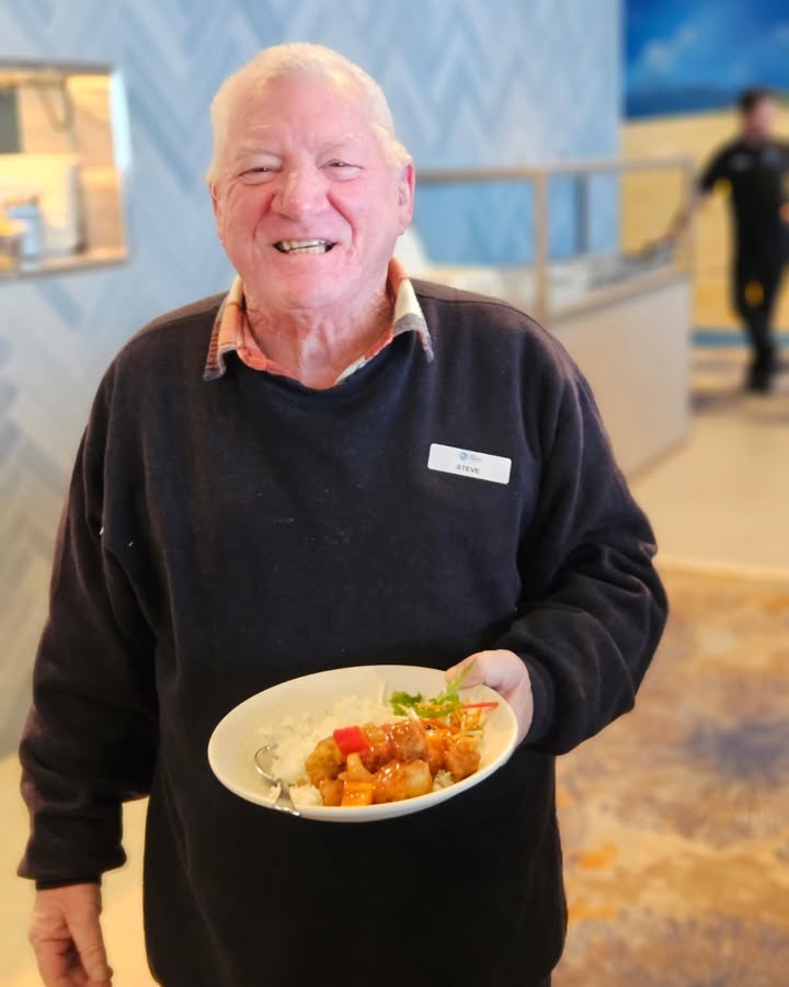 Featured image for “Delicious $15 Lunch Specials at Club Sapphire: Sweet and Sour Pork for Steve”