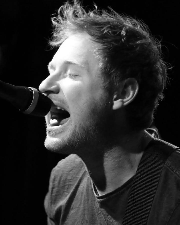 Featured image for “Live Music Night with Chris O’Donnell at Club Sapphire”