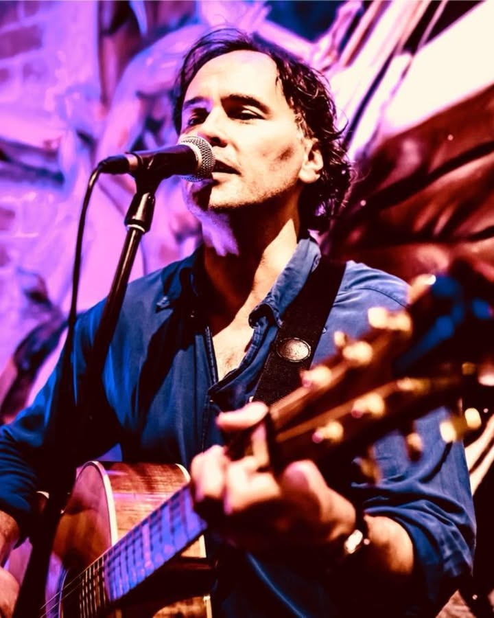 Featured image for “Greg Kew’s Acoustic Set: Friday Tunes at Club Sapphire”