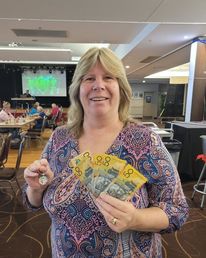 Featured image for “Huge $1,000 Christmas Cash Giveaway at Club Sapphire: Win Big Tonight!”